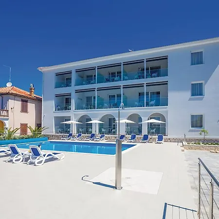 Beautiful In With Sauna Punat
