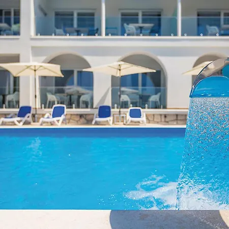 Apartment Gorgeous In With Sauna Punat